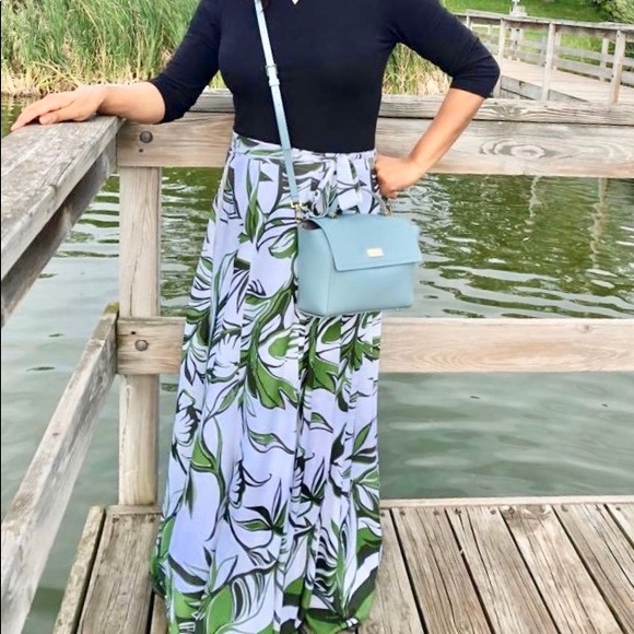 Wrap around skirt - Picture 2 of 3